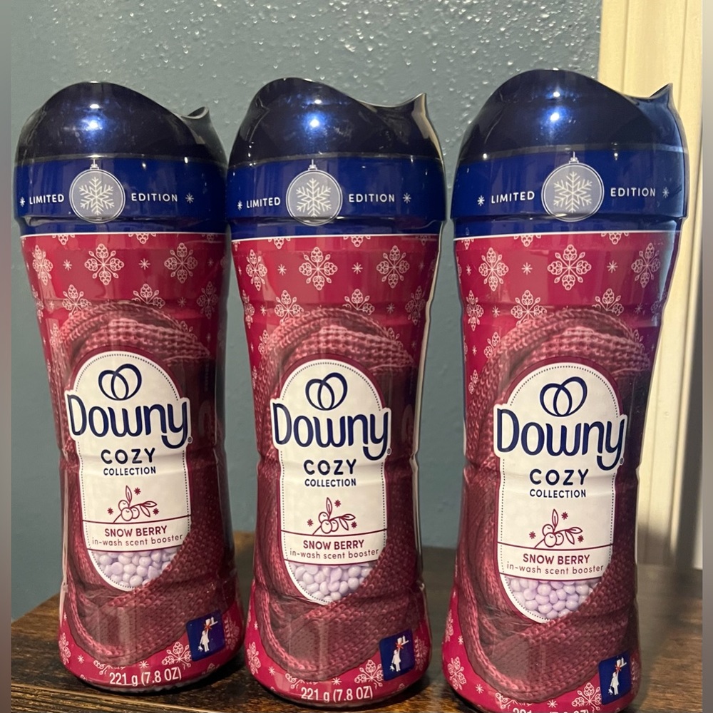 Downy Limited Edition Cozy Collection SnowBerry In Wash Scent Booster Beads X 3